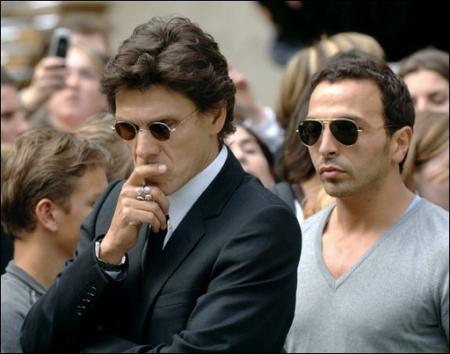 .......................................